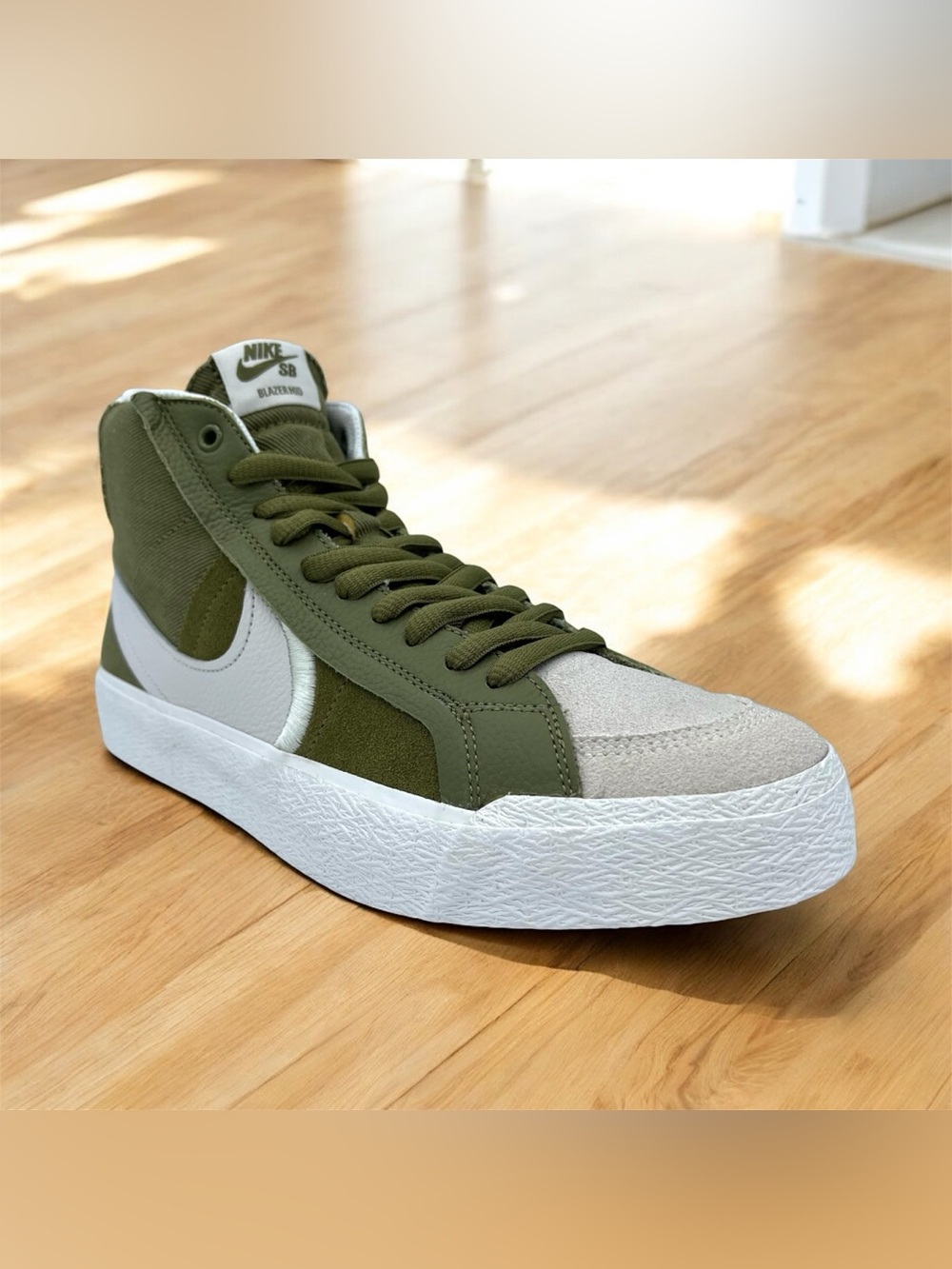 Nike Zoom Blazer Mid Premium Sneakers